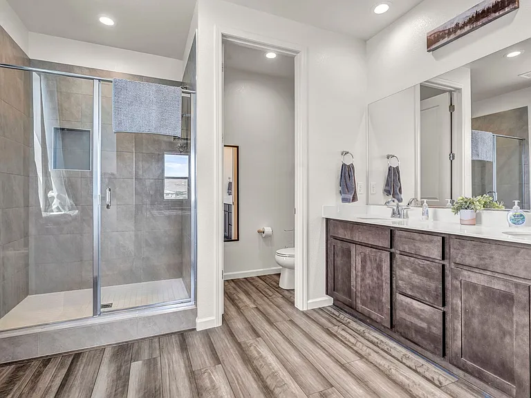 7814 Navasota Dr — Photo 24