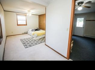 706 Summit St, Center Point, IA 52213