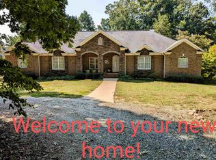 5365 Rainbow Lake Rd, Campobello, SC 29322