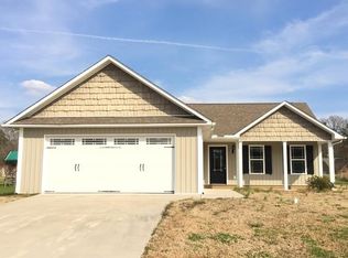 232 Village Way SW, Calhoun, GA 30701