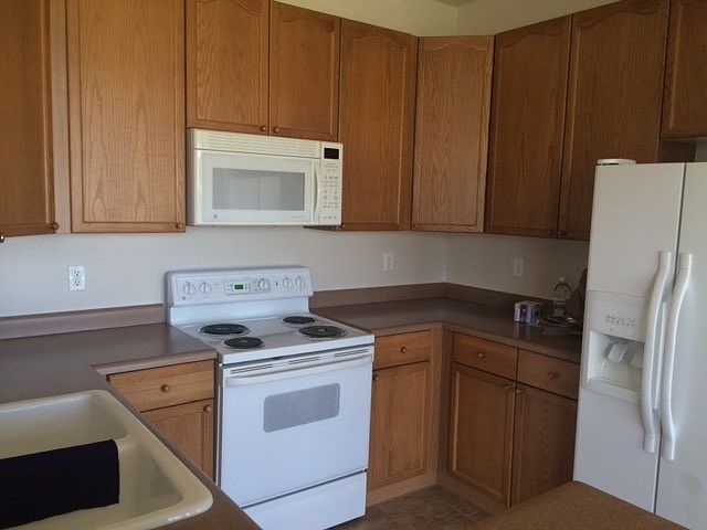 2nd image of 8520 S Holland Ln Unit 308