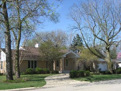 6600 N Sauganash Ave, Lincolnwood, IL, 60712