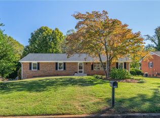 4140 Briarcliffe Rd, Winston Salem, NC 27106