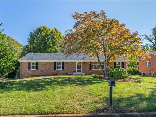 4140 Briarcliffe Rd, Winston Salem, NC 27106