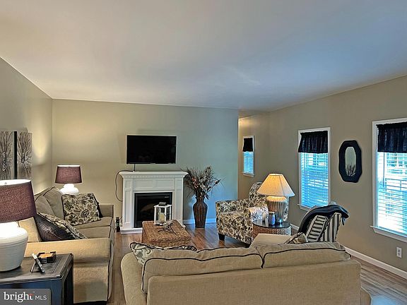 4th image of 24535 Dogwood Ln #L-73