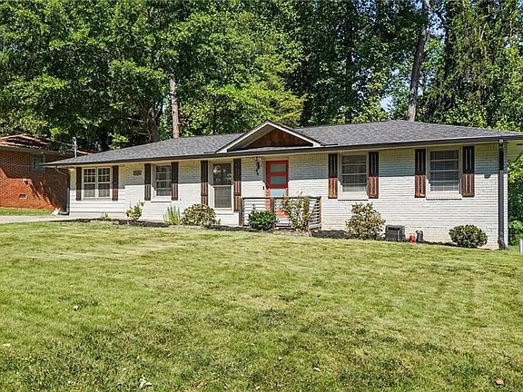 2nd image of 2030 Barberrie Ln