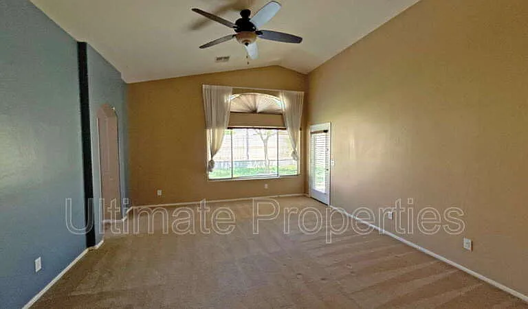 17840 W Andora St — Photo 5