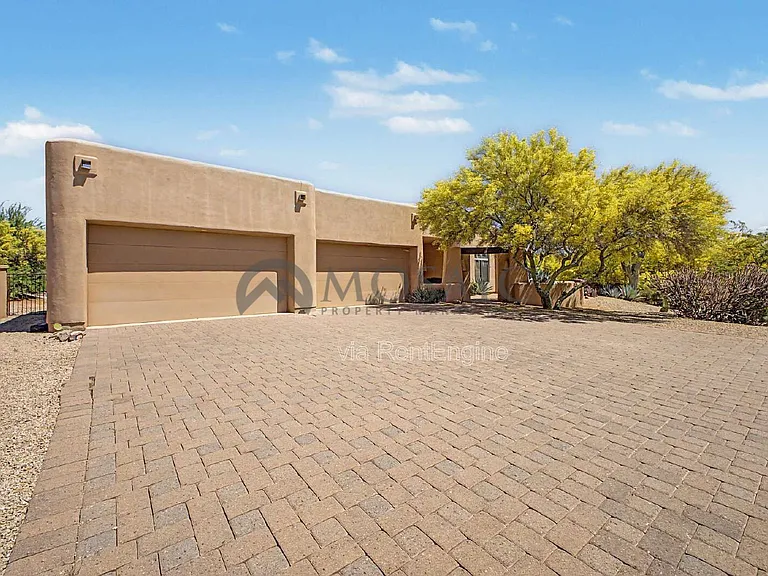 14006 E Mark Ln — Photo 3