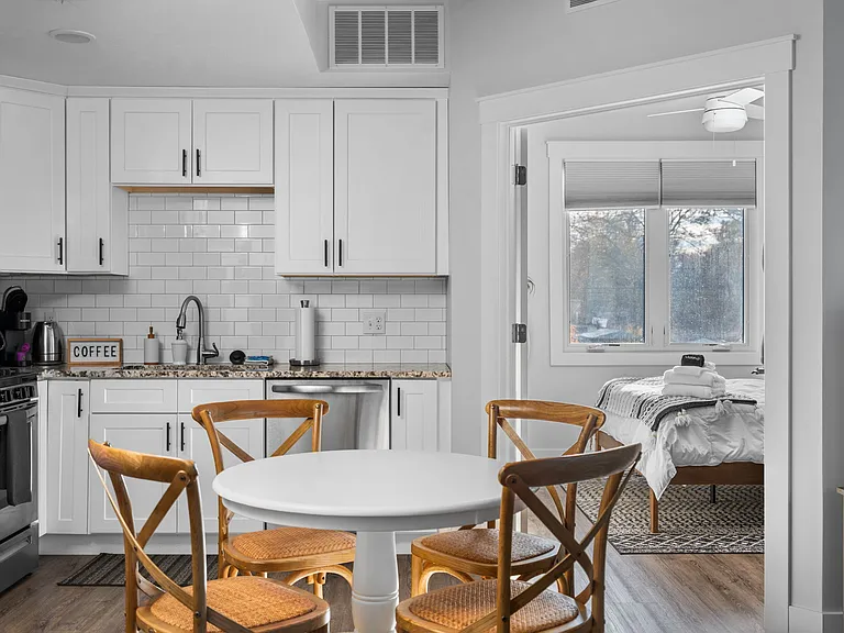 922 E Front St #201 — Photo 39