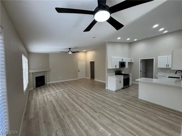 700 Capri Dr APT 23C, Boulder City, NV 89005