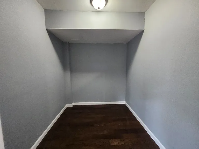 152 S 10th St #3E — Photo 14