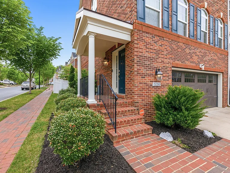 15200 Richard Bowie Ln — Photo 6
