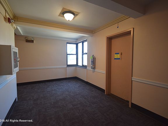 3rd image of 420 Fairview Ave APT 4J