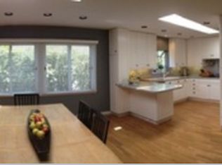 295 Hastings Ave, Highland Park, IL