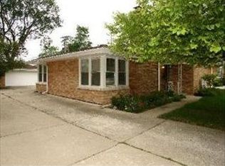 928 N Knight Ave, Park Ridge, IL 60068