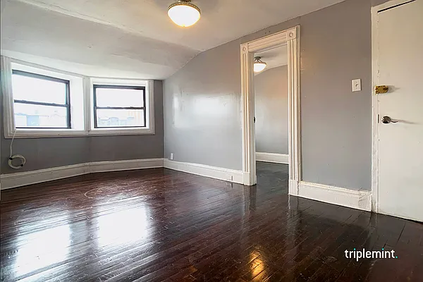 Rented by Triplemint | media 12