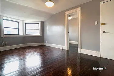 Rented by Triplemint