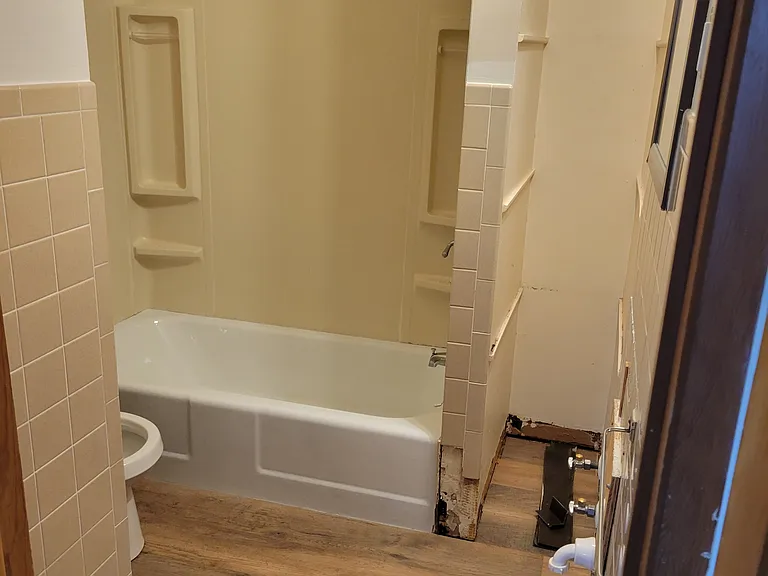 605 Jungles Ave — Photo 3