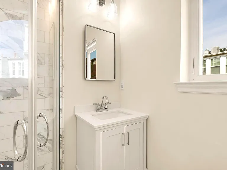 3542 T St NW #2 — Photo 13