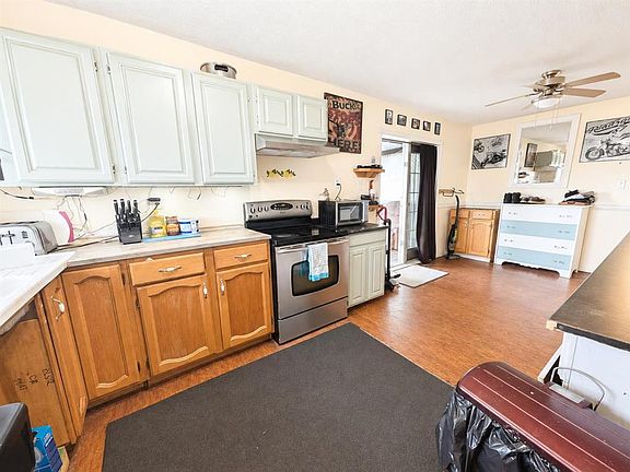 5th image of 4631 W 50th St
