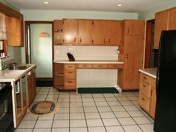 5th image of 25640 W 119th St