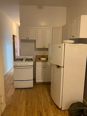 Rented by Peter R. Hungerford, LREB | media 3
