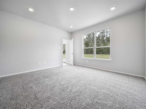 3rd image of 22074 Heatherwood Dr