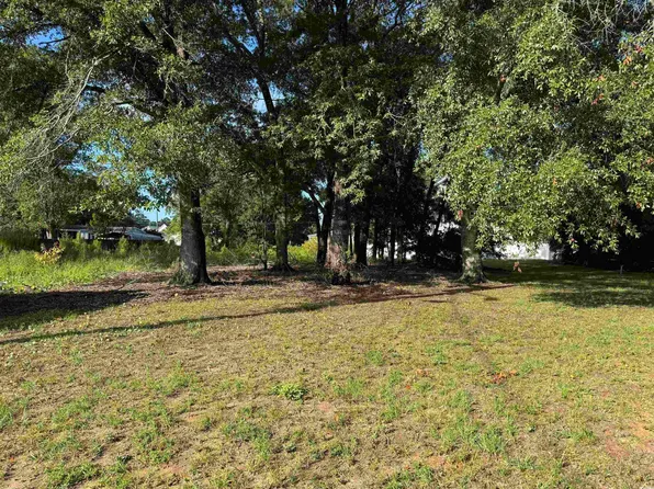 557 Calhoun Dr., Murrells Inlet, SC 29576