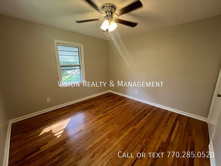 1148 Center St SW — Photo 39