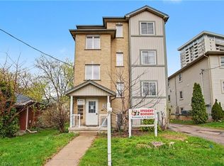 16 Columbia St W, Waterloo, ON N2L 3K3