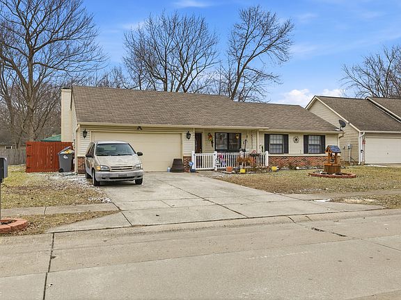 3rd image of 4411 Rotterdam Dr