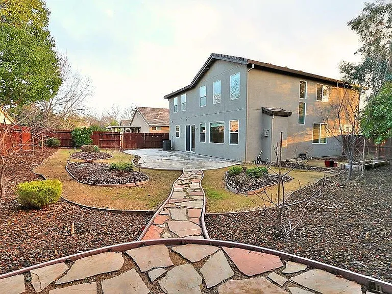 1366 Rawlings Ln — Photo 26