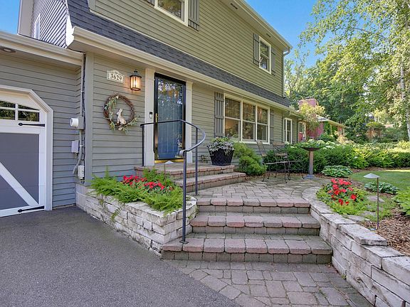 3rd image of 3629 Farmington Rd