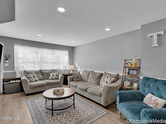 5th image of 31 Briar Mills Drive