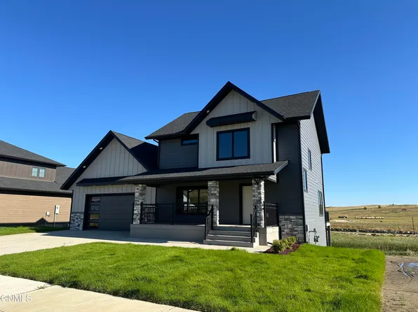 156 SE Leslie Ln, Watford City, ND 58854