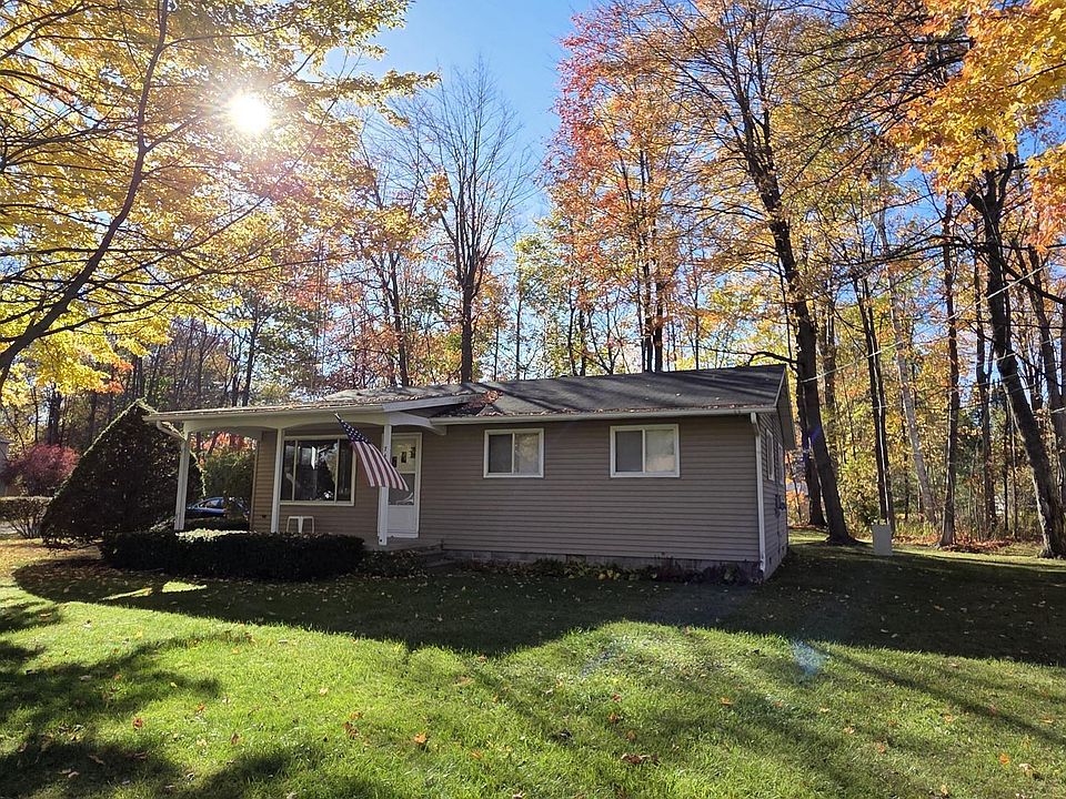 1st image of 7444 Forest Dr