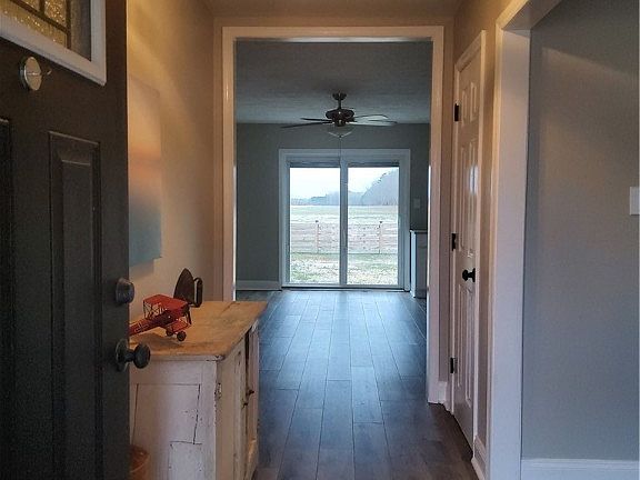 2nd image of 5801 W Quaker Rd