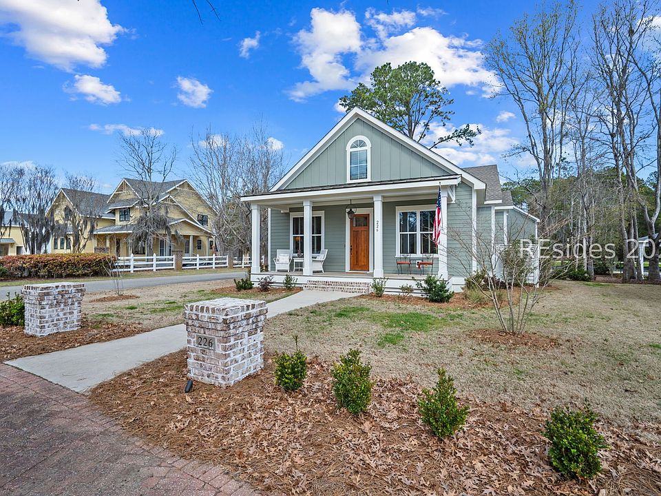 1st image of 226 Coosaw Point Blvd