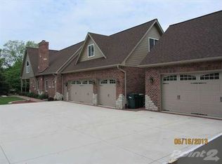 4N015 Kaelin Rd, West Chicago, IL 60185