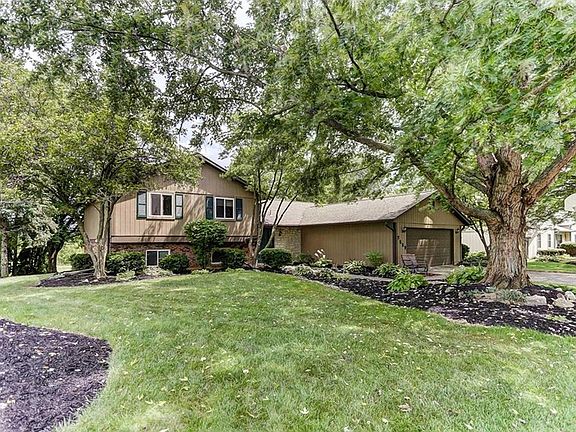 3rd image of 7659 Pelbrook Farm Dr
