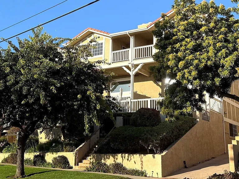 222 S Guadalupe Ave #2 — Photo 1