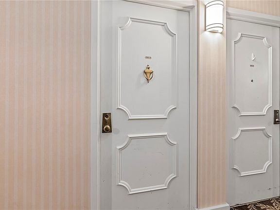 3rd image of 1150 Bower Hill Rd APT 516A