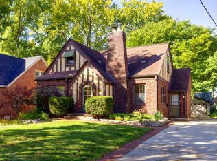 2206 40th St, Des Moines, IA 50310