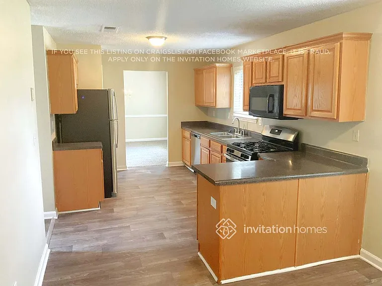 103 Silvergrass Dr — Photo 4