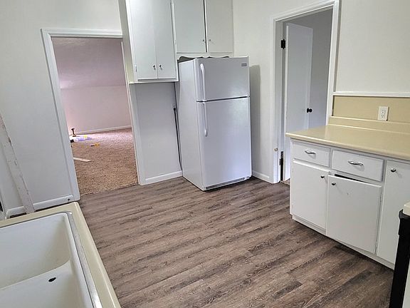 3rd image of 711 E 1550 N APT 3