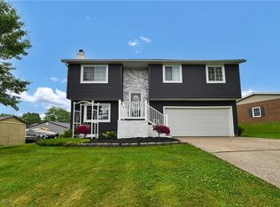 5665 Valerius St SW, Navarre, OH 44662