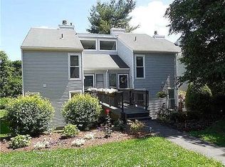 29 Pheasant Run, Cromwell, CT 06416