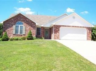 209 Rose Park Dr, Jefferson City, MO 65109