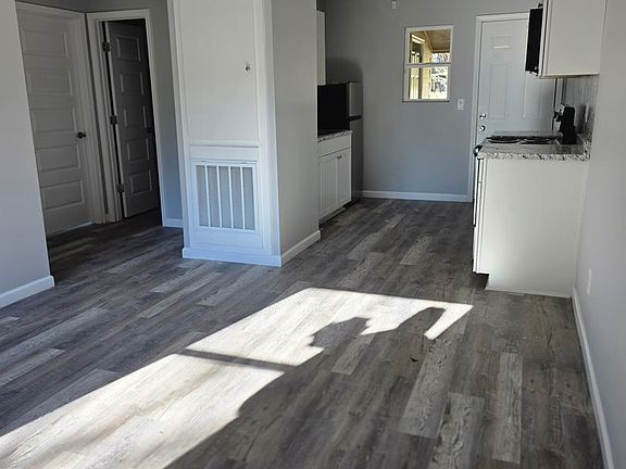 5th image of 822 Ragland Ct #A