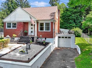 104 Coldenham Rd, Walden, NY 12586